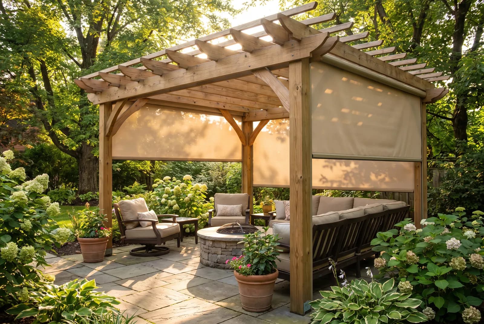 Squirrel Hill pergola · Zipscreen 5% · Nano 95 Stone